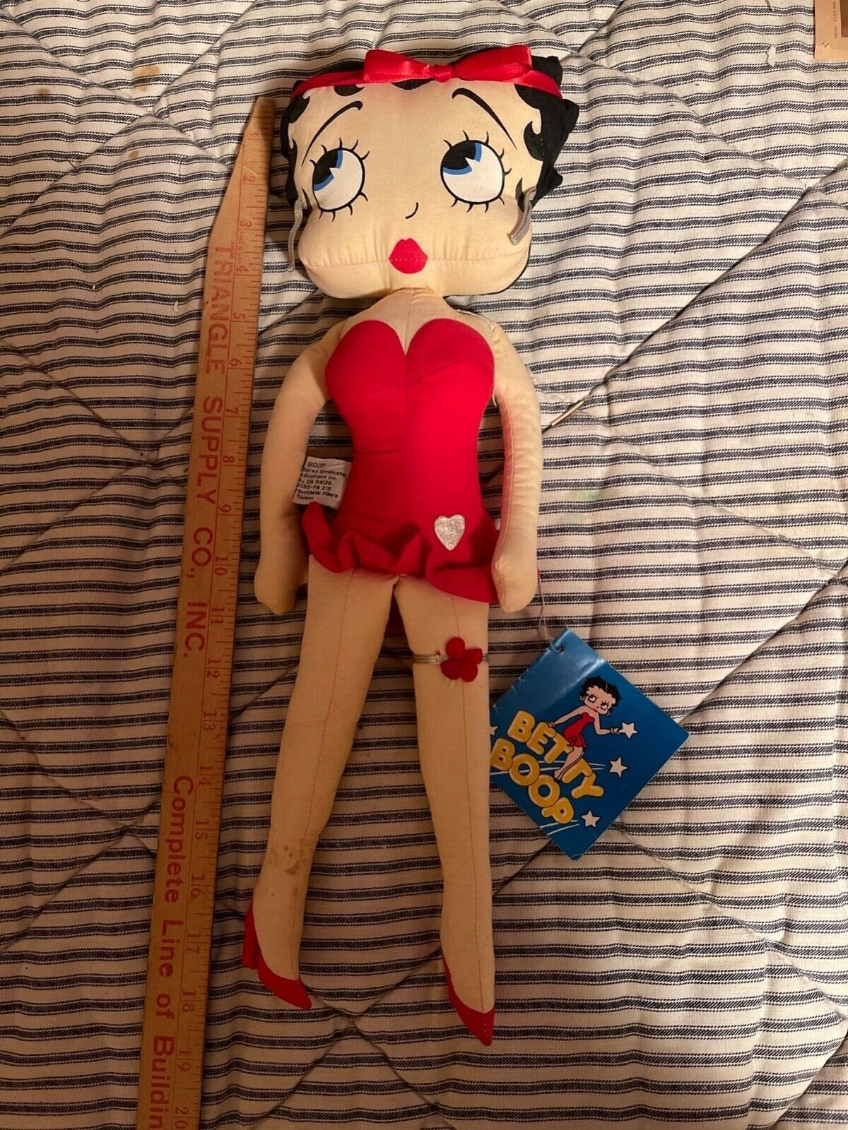 Betty Boop Doll ~ 1983 King Features Syndicate / 18" Tall Stuffed/ Plush