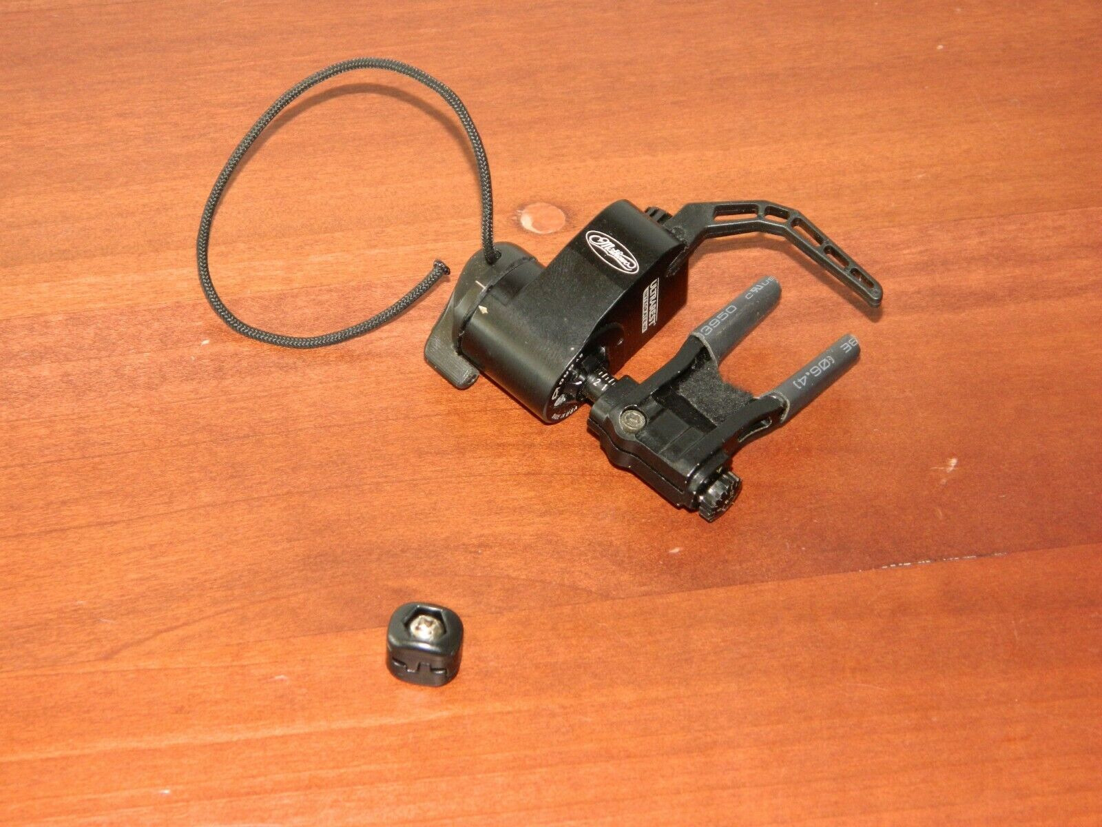 Used Mathews Ultrarest Integrated Mx Qad- Black - Bow Rest- Left Handed